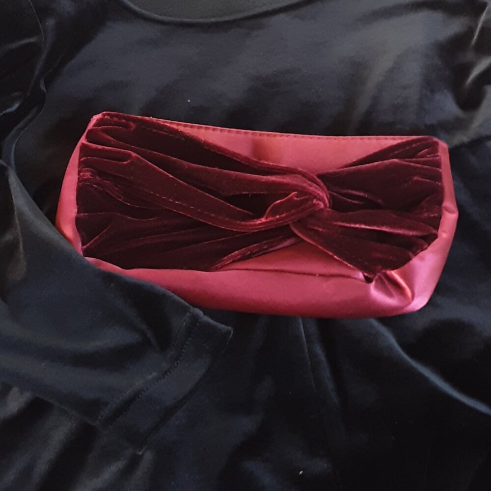 Clutch Purse Formal Wine Color With Dark Velvet Wrap One Side Zipper Used Once